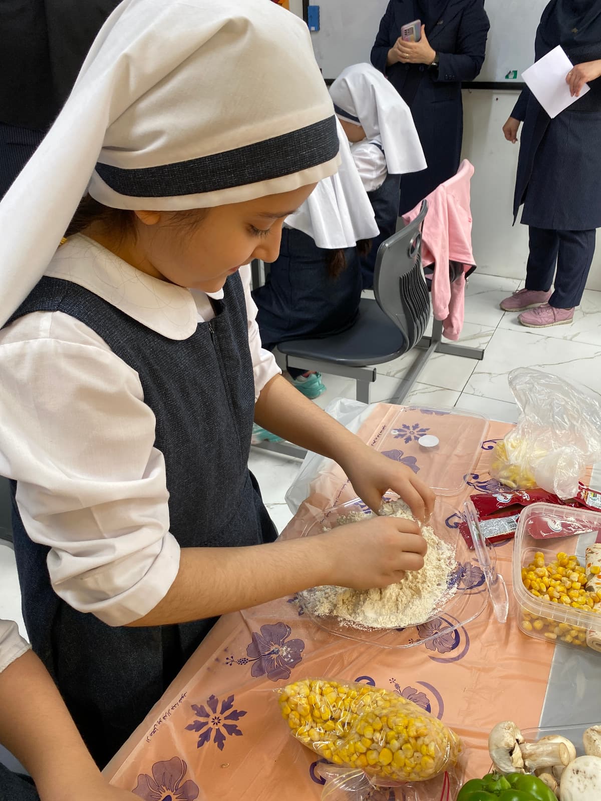 دبستان دخترانه ادبستان والا
