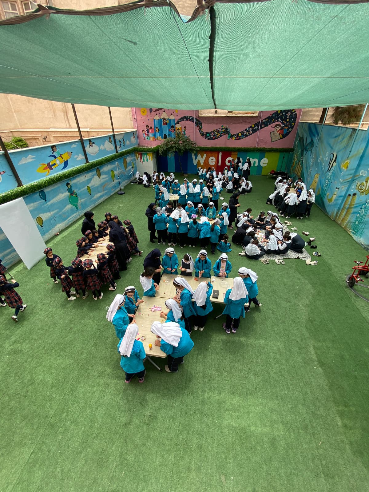 دبستان دخترانه ادبستان والا